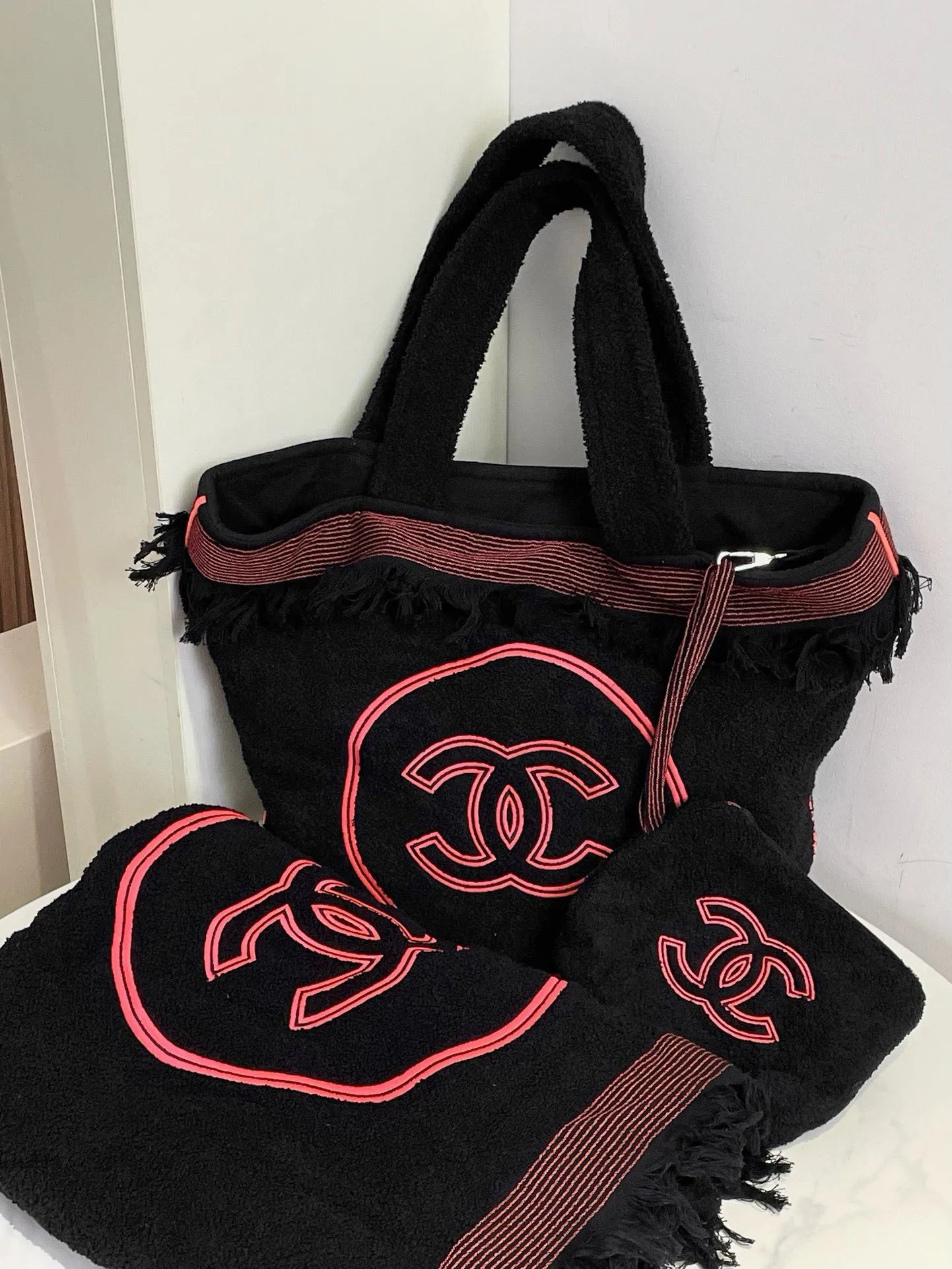 Chanel 22S Tote with Blanket Black Tote Bag