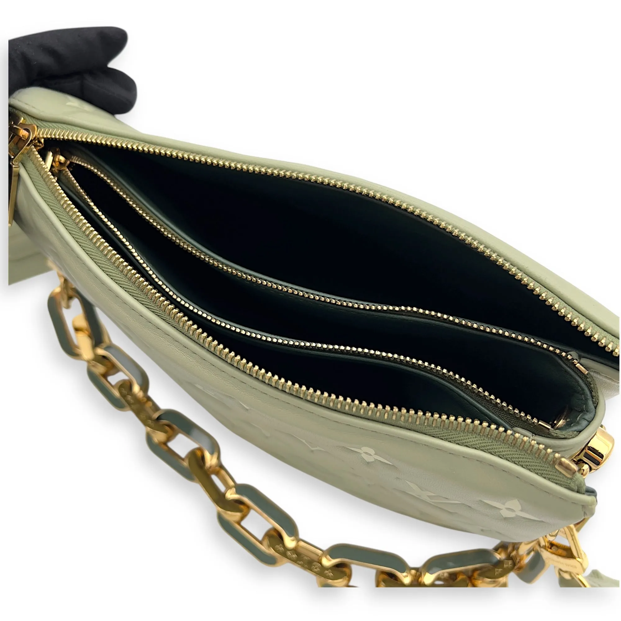 Coussin Crossbody Bag MM Green in Calfskin, Gold hardware