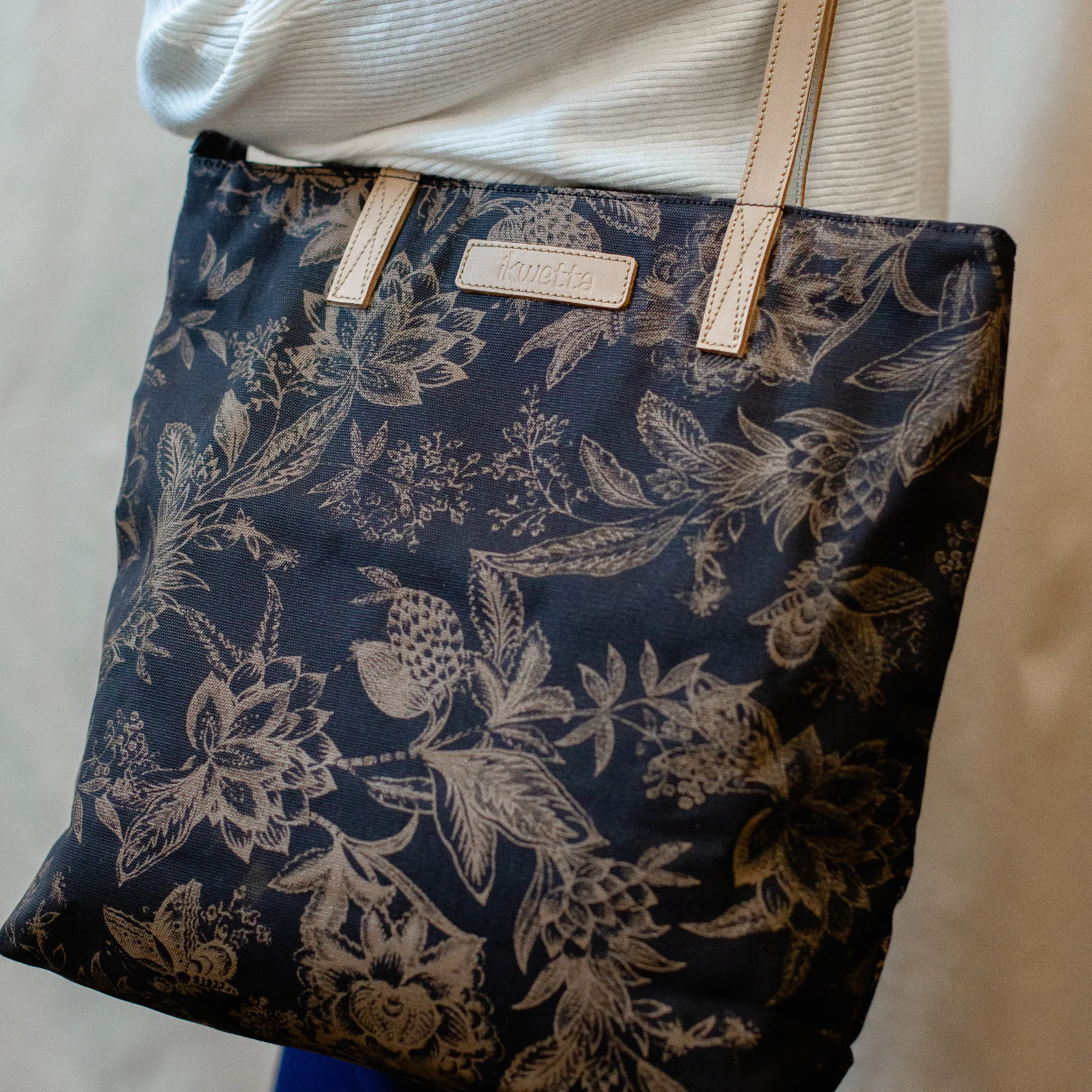 Market Tote Bag