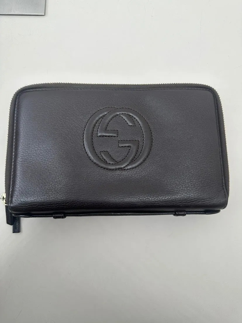 Preloved Gucci Soho Black Leather Clutch