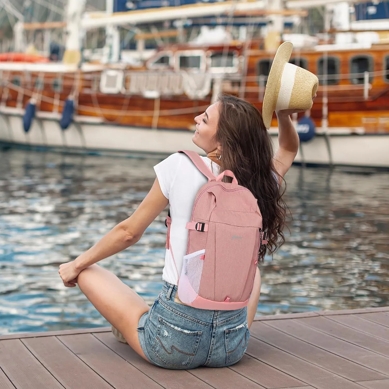 Travel Backpack for Women & Men, Lightweight Backpacks with USB Charging Port in 3 Size, TSA 13.5/15.6/17.3 inch Laptop Backpack, Casual Hiking Daypack for Camping Weekender Business Outdoor