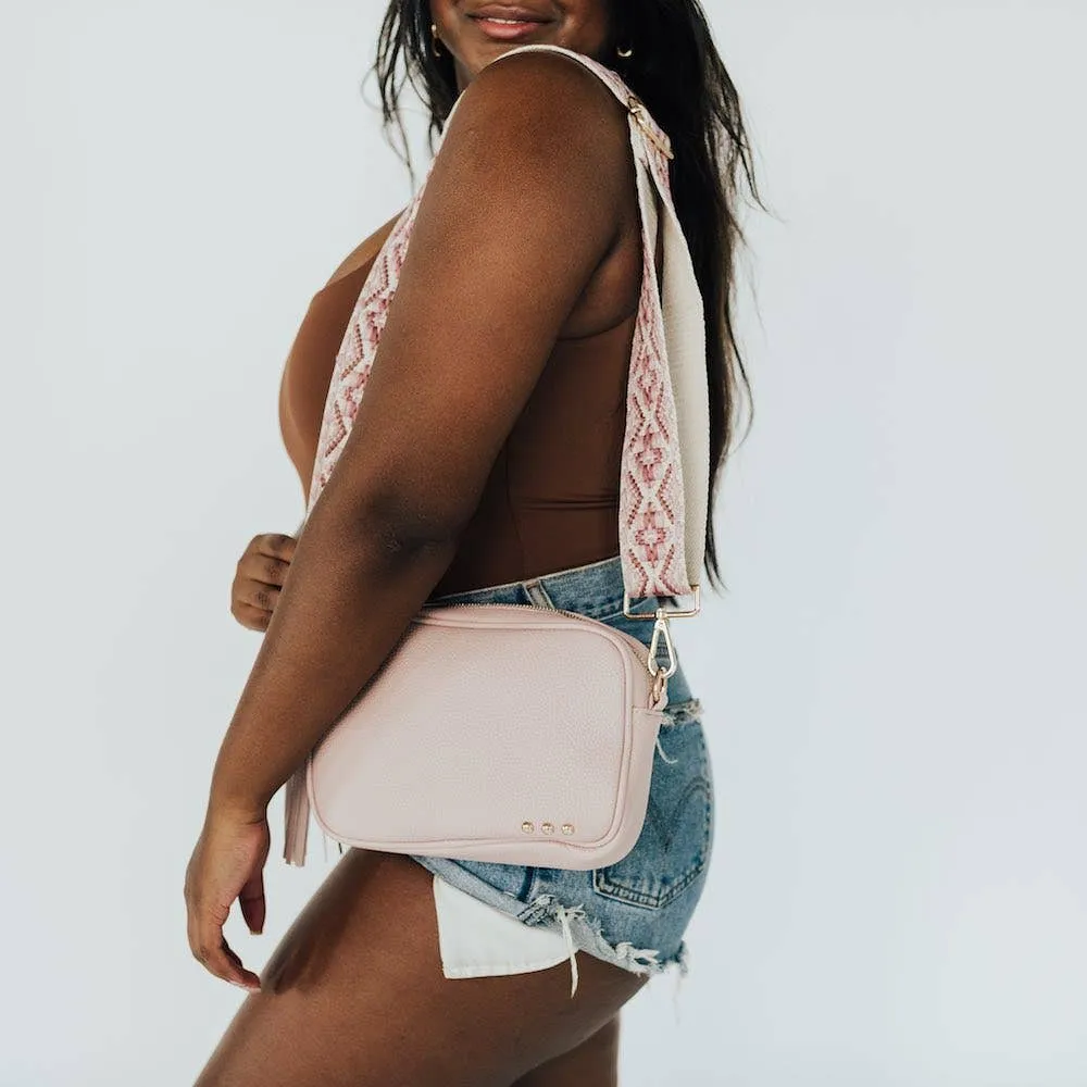 Willow Camera Crossbody Bag: Brown