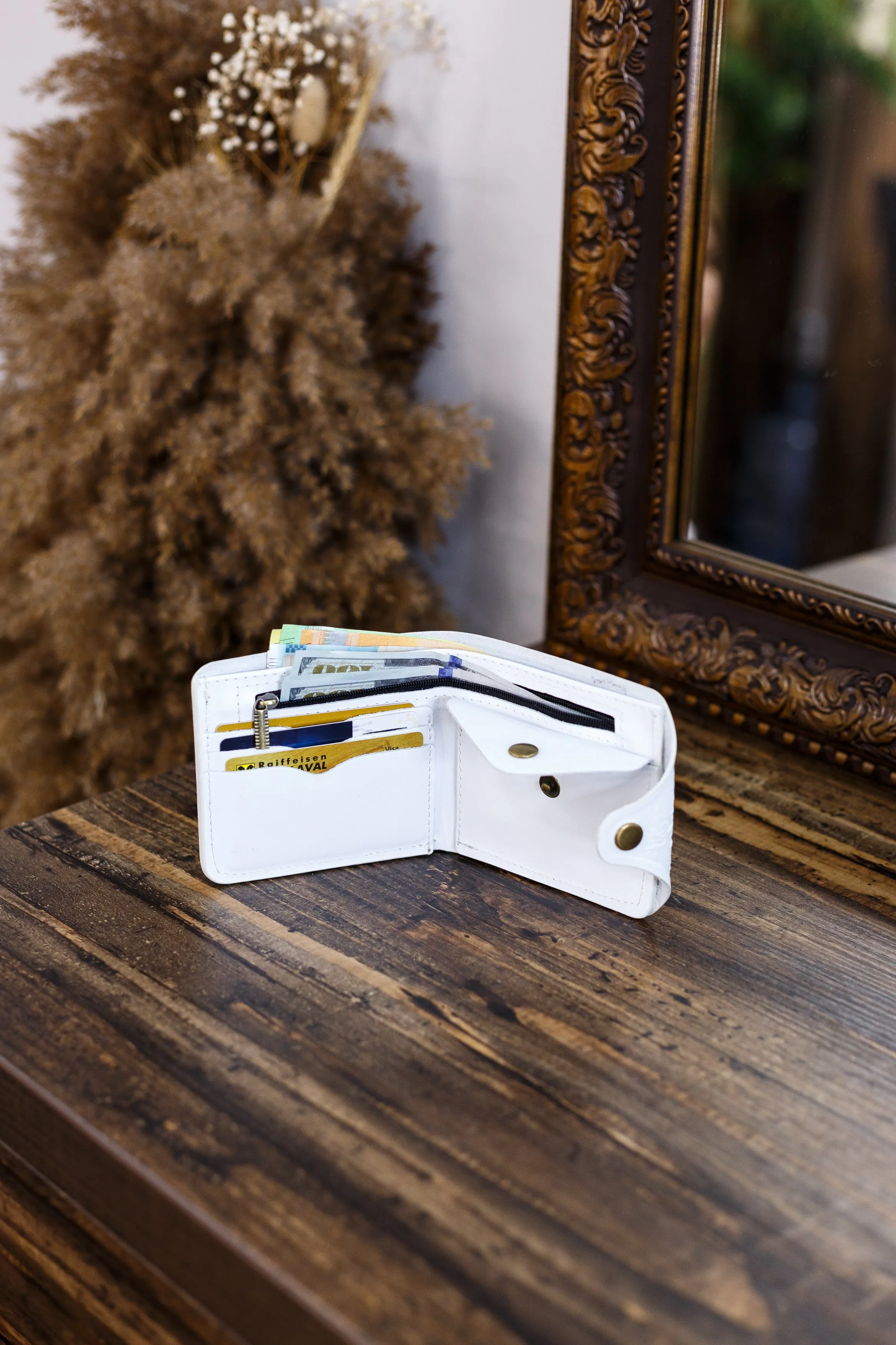 Women leather wallet personalized, Leather wallet for women personalized, White women leather wallet, Gift